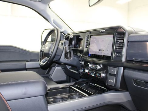 New 2026 Ford F250 Lariat w/ Black Appearance Package image 39