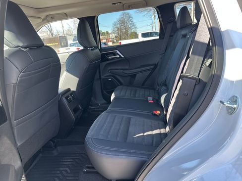 New 2026 Mitsubishi Outlander AWD image 20