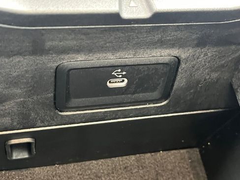 Used 2024 Mercedes-Benz E 350 4MATIC Sedan w/ Driver Assistance Package image 25