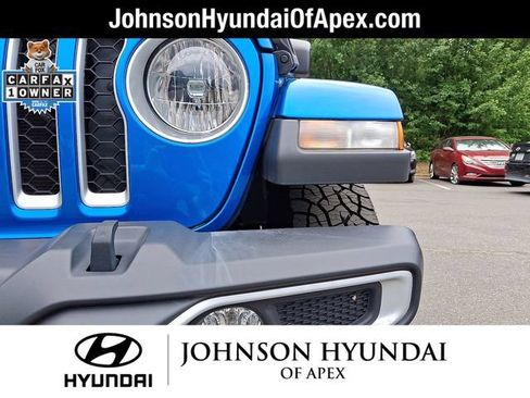 Used 2021 Jeep Gladiator Overland w/ Cold Weather Group AWD/4WD image 31