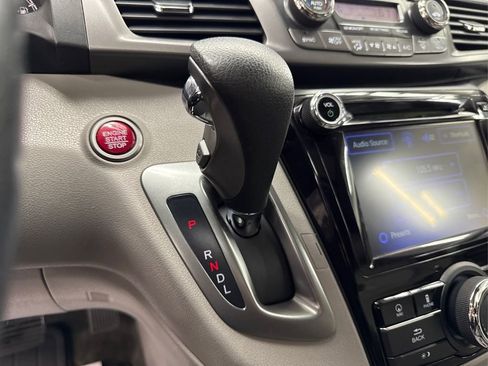 Used 2014 Honda Odyssey EX-L image 31