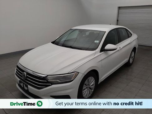 Used 2019 Volkswagen Jetta SE FWD image 1