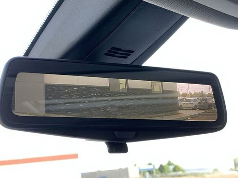 Used 2020 Chevrolet Traverse Premier image 29