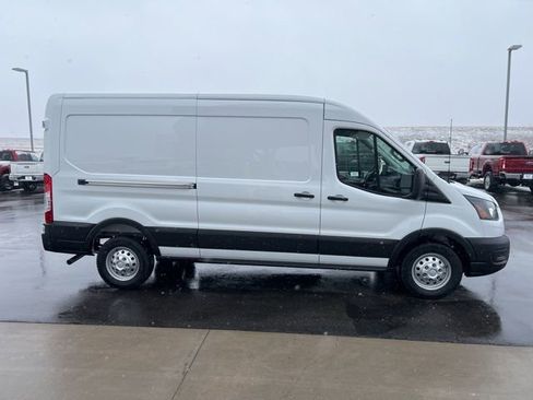 New 2026 Ford Transit 250 148 Medium Roof Extended AWD image 4