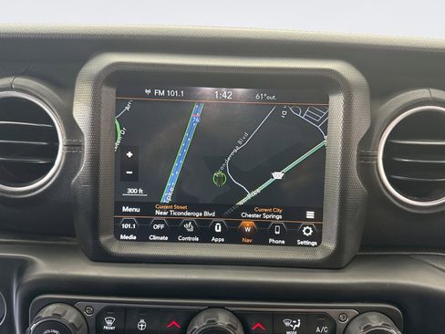 Used 2022 Jeep Wrangler Unlimited Sahara w/ Dual Top Group image 15