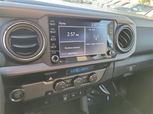 Used 2023 Toyota Tacoma TRD Sport image 8