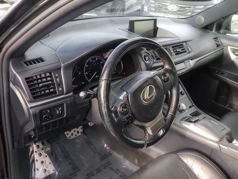 Used 2014 Lexus CT 200h image 4