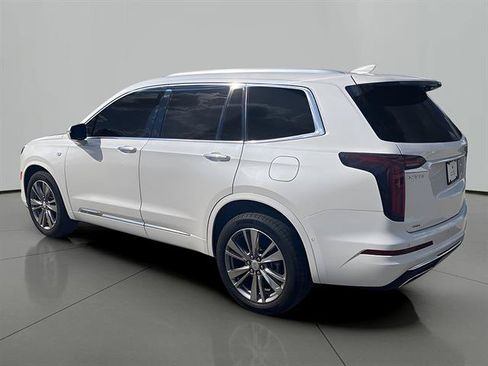 Certified 2024 Cadillac XT6 Premium Luxury w/ Technology Package AWD/4WD image 3