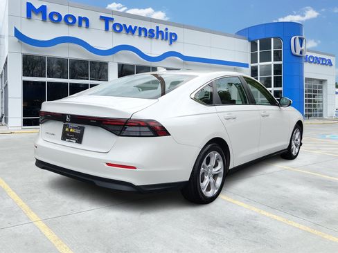 Used 2025 Honda Accord LX image 6