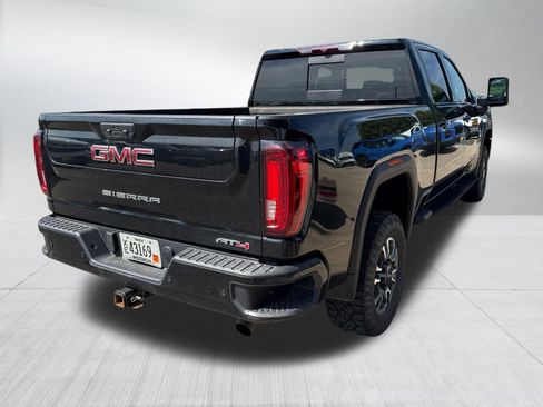 Used 2022 GMC Sierra 2500 AT4 w/ AT4 Preferred Package AWD/4WD image 5