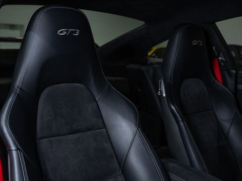Used 2018 Porsche 911 GT3 image 61