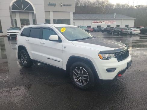 Used 2020 Jeep Grand Cherokee Laredo w/ Quick Order Package 2BN North image 7