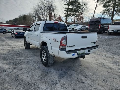 Used 2012 Toyota Tacoma PreRunner image 3