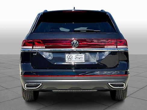 New 2026 Volkswagen Atlas SE image 4