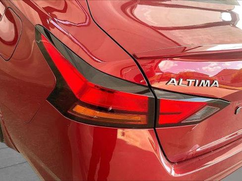 Certified 2024 Nissan Altima 2.5 SL FWD image 29