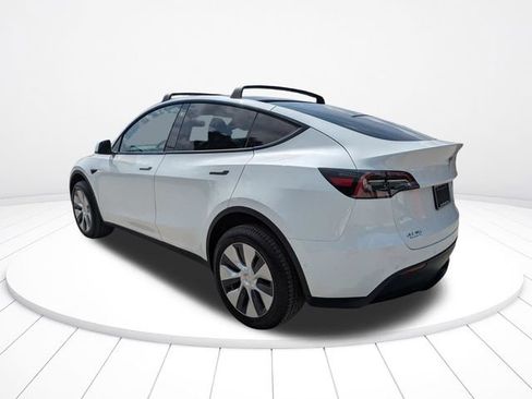 Used 2021 Tesla Model Y Long Range AWD/4WD image 6