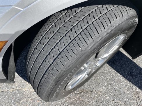 Used 2020 Cadillac XT5 Premium Luxury image 25