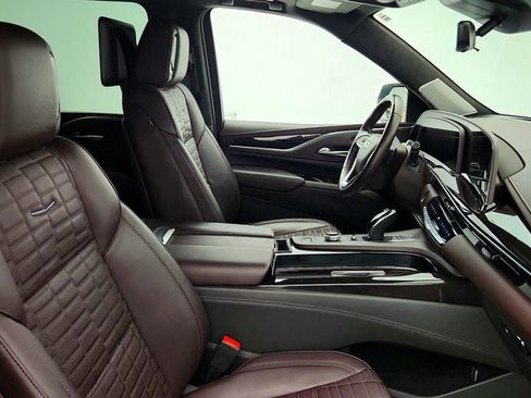 Used 2023 Cadillac Escalade ESV Premium Luxury Platinum w/ LPO, Radiant Package AWD/4WD image 26