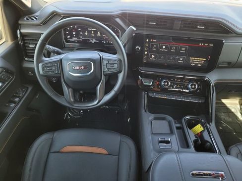 Used 2024 GMC Sierra 3500 AT4 w/ AT4 Premium Plus Package AWD/4WD image 12