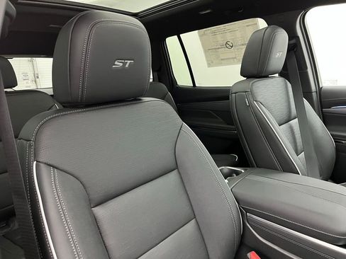 New 2026 Buick Enclave Sport Touring w/ Power Package image 32