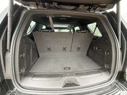 Used 2022 Chevrolet Tahoe LT w/ Luxury Package AWD/4WD image 27