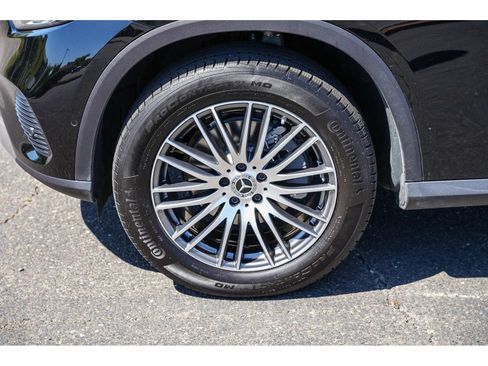 Certified 2026 Mercedes-Benz GLC 300 4MATIC image 9
