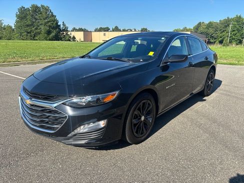 Used 2024 Chevrolet Malibu LT FWD image 3