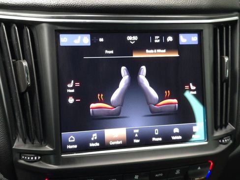 Used 2022 Maserati Levante GT image 38