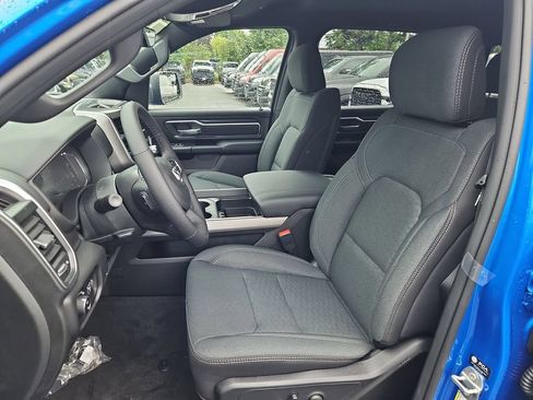 New 2026 RAM 1500 4x4 Crew Cab image 12