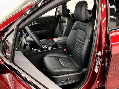 Used 2025 Kia Sportage SX FWD image 24