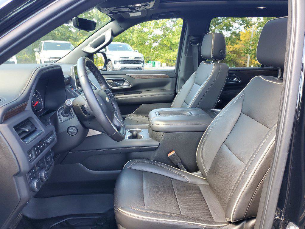 Certified 2021 Chevrolet Tahoe Premier w/ Premium Package AWD/4WD image 5