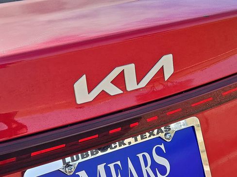 Used 2024 Kia Forte LXS image 13