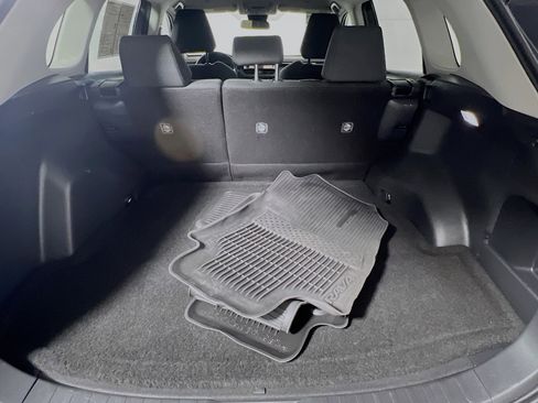 Used 2025 Toyota RAV4 LE image 33