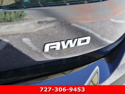 Used 2020 GMC Terrain SLE w/ Driver Convenience Package image 9