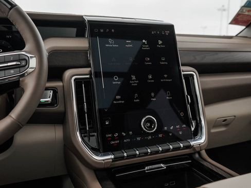 New 2026 GMC Yukon XL Denali w/ Denali Reserve Package AWD/4WD image 26