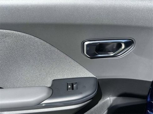 New 2025 Kia K4 EX image 22