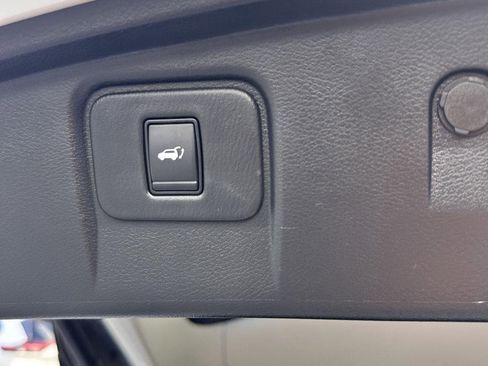 Used 2022 Nissan Murano SL image 14