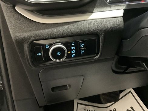 Used 2024 Ford Explorer XLT w/ Equipment Group 202A image 8