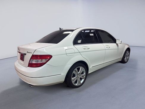 Used 2011 Mercedes-Benz C 300 4MATIC Sedan image 8