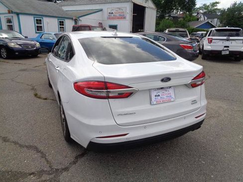 Used 2020 Ford Fusion SEL FWD image 17