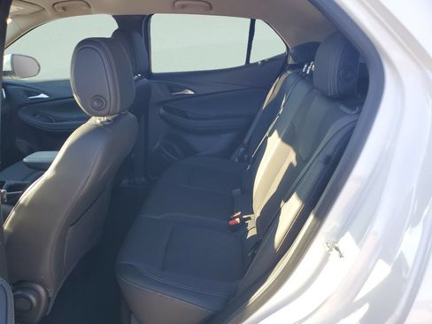 Used 2025 Buick Encore GX Preferred FWD image 9