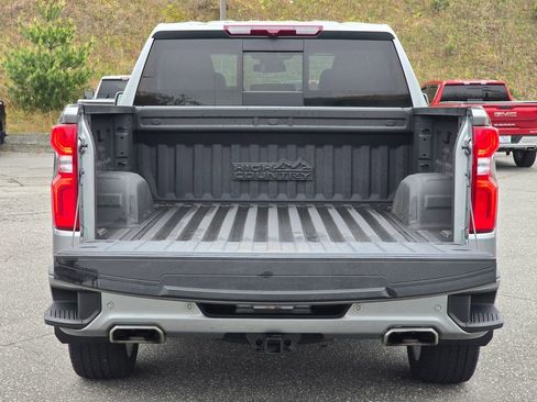 Used 2024 Chevrolet Silverado 1500 High Country w/ High Country Premium Package AWD/4WD image 18