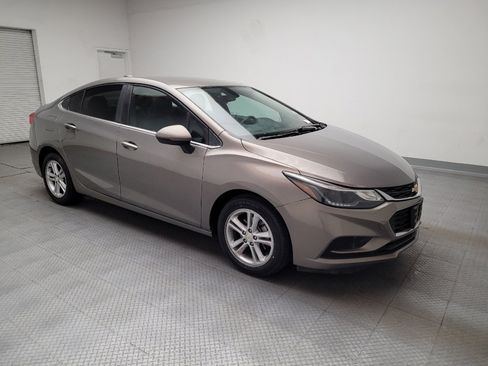 Used 2017 Chevrolet Cruze LT w/ Convenience Package image 11