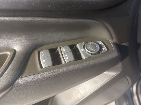 Used 2021 Chevrolet Equinox LT image 16