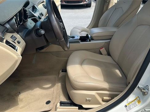 Used 2013 Cadillac CTS Luxury RWD image 27