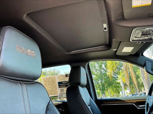 Used 2024 Chevrolet Silverado 1500 High Country w/ High Country Premium Package AWD/4WD image 14