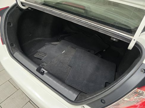 Used 2018 Honda Civic EX-L image 18