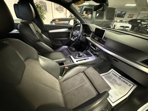 Used 2019 Audi SQ5 Premium Plus w/ Premium Plus Package image 10