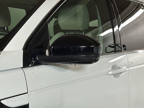 Used 2024 Land Rover Discovery Sport S image 5