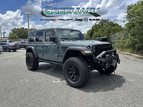 Used 2025 Jeep Wrangler Unlimited Sport AWD/4WD image 1